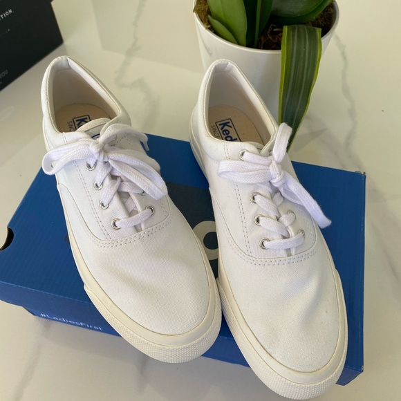 - Brand New Keds White Canvas Sneakers – Size 7
Never Worn | With Box - Picture 1 of 8